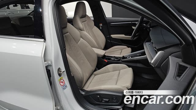 Audi A3 2023 — ფოტო 10/20