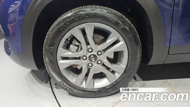 Kia Seltos 2019 — ფოტო 5/20