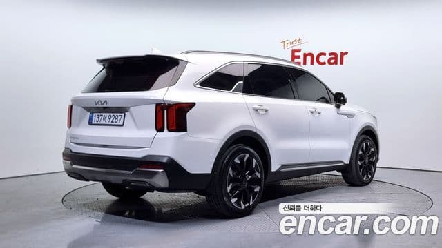 Kia Sorento 2023 — Şəkil 2/20