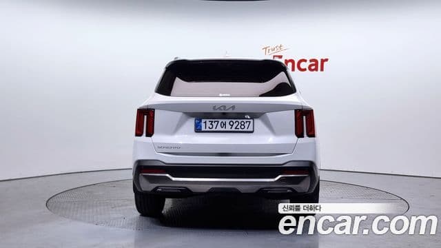 Kia Sorento 2023 — Şəkil 4/20