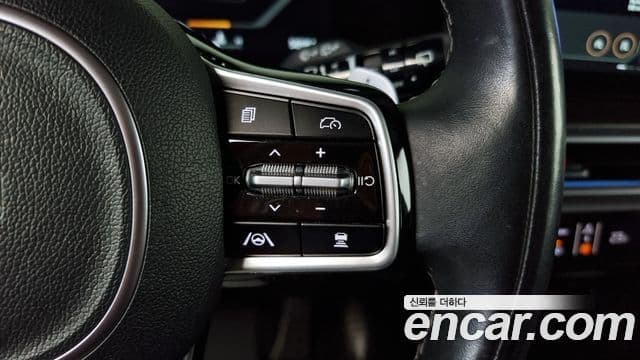 Kia Sorento 2023 — Şəkil 17/20