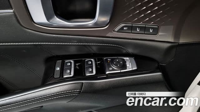 Kia Sorento 2023 — фото 18 из 20