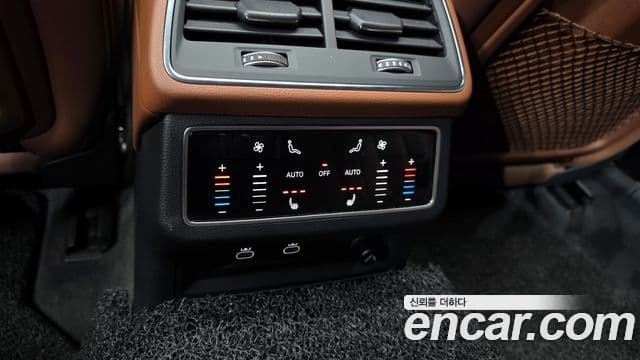 Audi A6 2022 — ფოტო 17/20