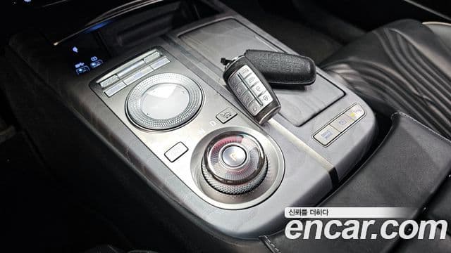 Genesis Electrified G80 2020 — Şəkil 9/20