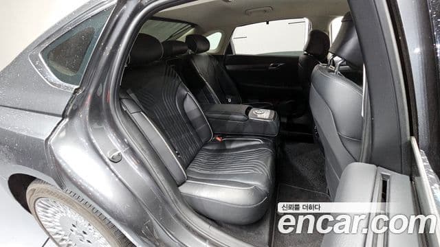 Genesis Electrified G80 2020 — Şəkil 11/20
