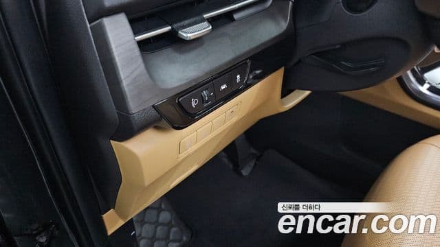 Kia Carnival 2021 — Şəkil 16/20