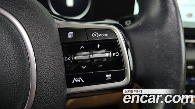 Kia Carnival 2021 — Şəkil 14/20