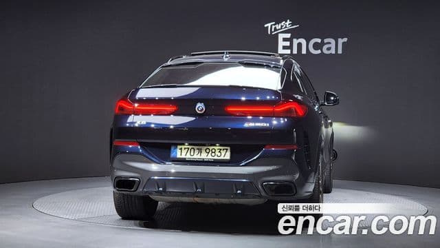 BMW X6 2023 — Photo 7/20