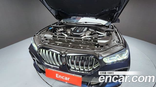 BMW X6 2023 — Photo 16/20