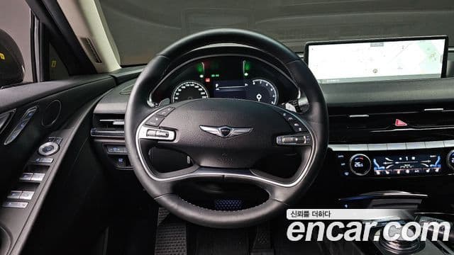 Genesis Electrified G80 2023 — ფოტო 13/20