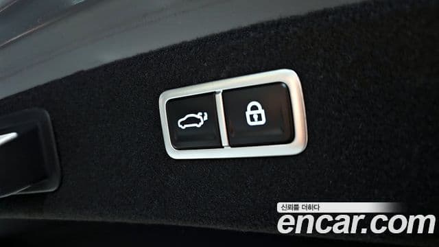 Genesis Electrified G80 2023 — ფოტო 19/20