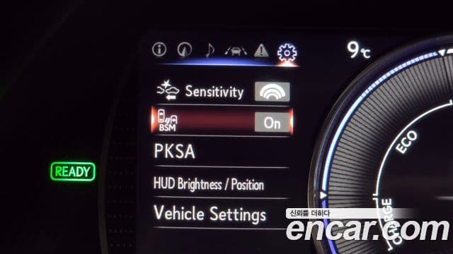 Lexus ES300h 2019 — ფოტო 16/20