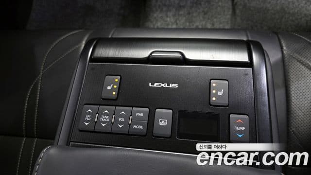 Lexus ES300h 2019 — ფოტო 19/20