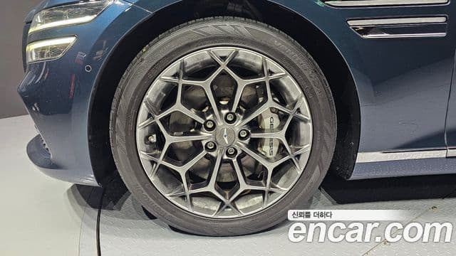Genesis G80 2021 — Photo 3/20