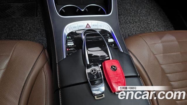 Mercedes-Benz S-Class 2020 — ფოტო 8/20