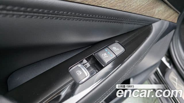 Kia K8 2023 — Şəkil 18/20