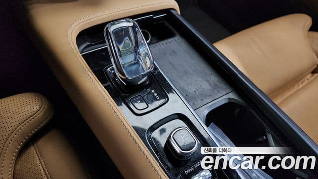 Volvo S90 2021 — Photo 9/20
