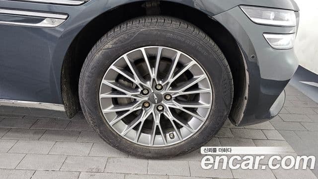 Genesis G80 2020 — Photo 15/20