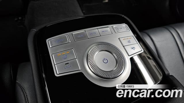 Genesis G80 2020 — Photo 10/20