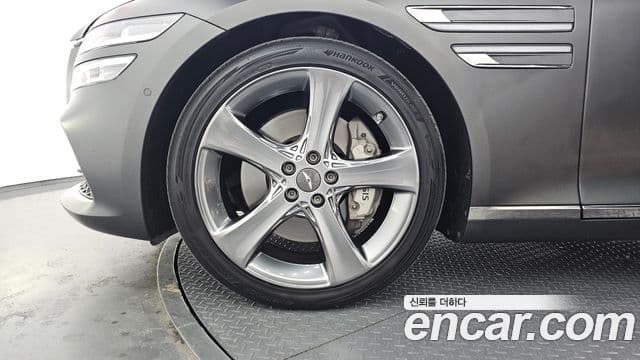 Genesis G80 2023 — Photo 16/20