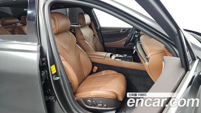 Genesis G80 2023 — Photo 15/20