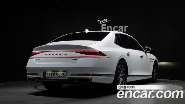 Genesis G90 2023 — ფოტო 2/20