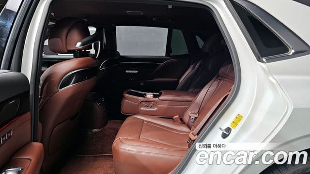 Genesis G90 2023 — ფოტო 12/20