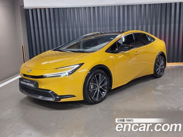 Toyota Prius 2023 — Şəkil 1/20