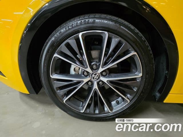 Toyota Prius 2023 — Şəkil 6/20