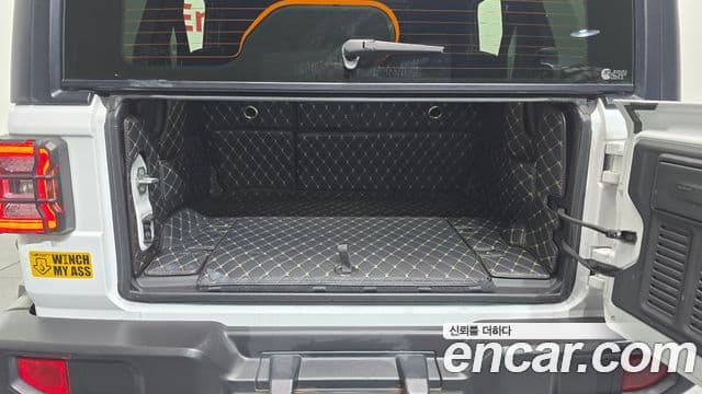 Jeep Wrangler 2022 — Photo 19/20