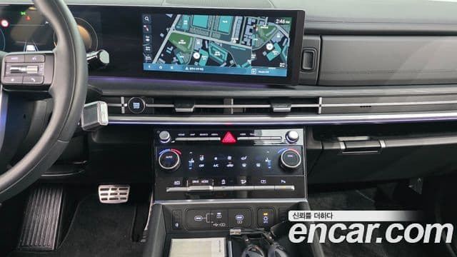 Hyundai Santa Fe 2024 — ფოტო 15/20