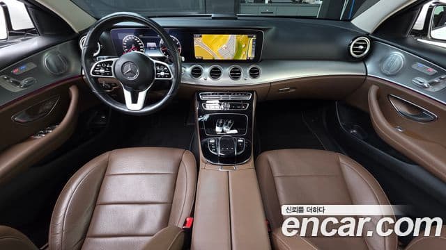 Mercedes-Benz E-Class 2019 — Şəkil 7/20
