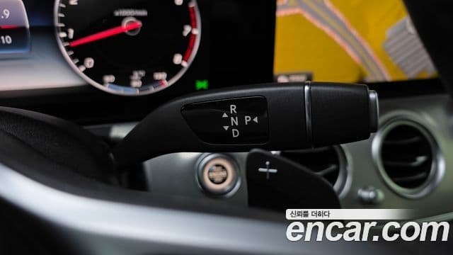 Mercedes-Benz E-Class 2019 — Şəkil 9/20
