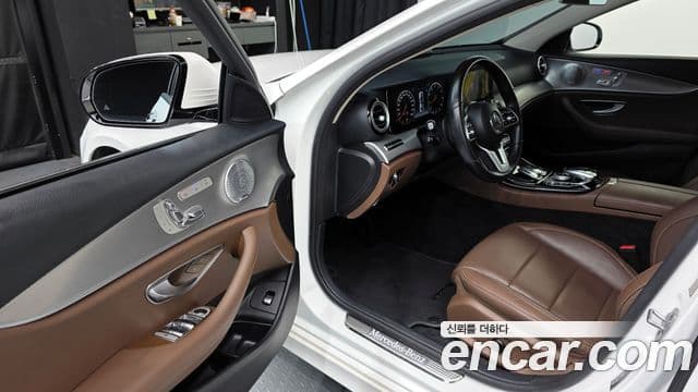 Mercedes-Benz E-Class 2019 — Şəkil 10/20