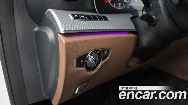 Mercedes-Benz E-Class 2019 — Şəkil 11/20