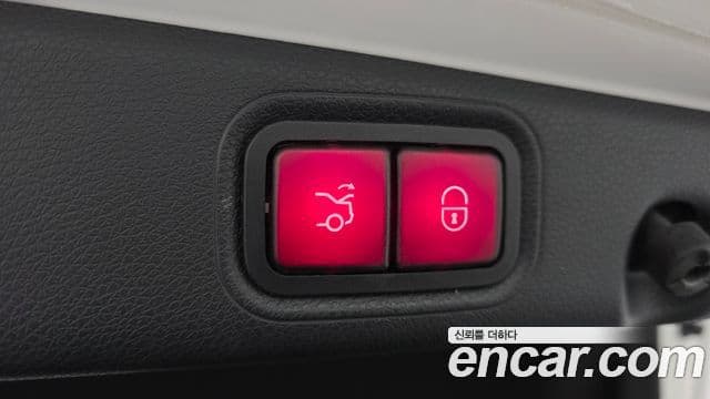 Mercedes-Benz E-Class 2019 — Şəkil 18/20