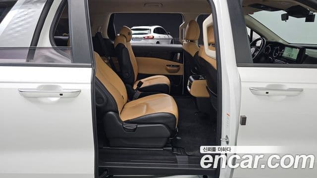 Kia Carnival 2021 — Şəkil 10/20