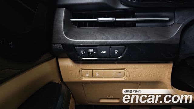 Kia Carnival 2021 — Şəkil 13/20