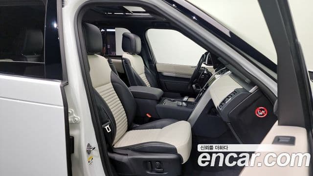 Land Rover Discovery 5 2022 — Şəkil 12/20