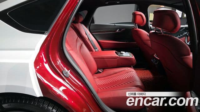 Genesis Electrified G80 2023 — Şəkil 12/20