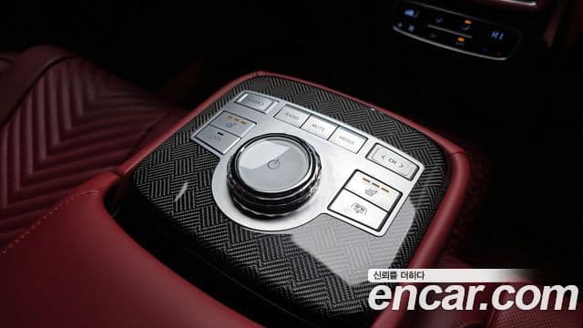 Genesis Electrified G80 2023 — Şəkil 19/20