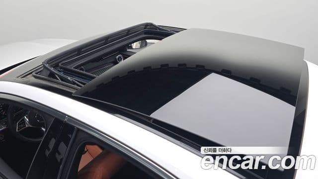Mercedes-Benz C-Class 2023 — ფოტო 17/20