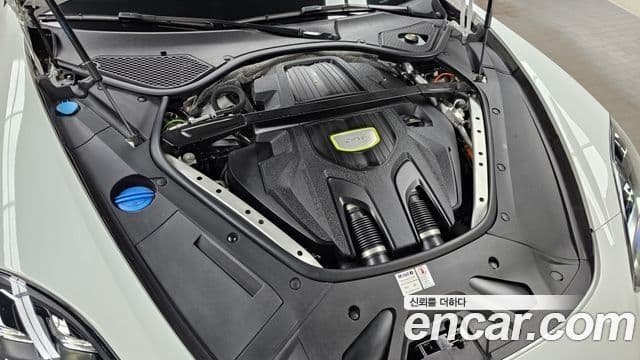 Porsche Panamera 2018 — фото 6 из 20