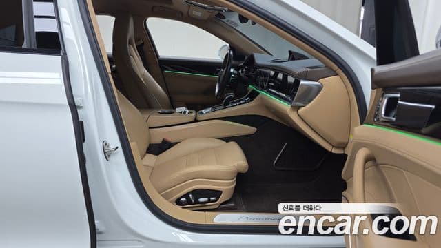 Porsche Panamera 2018 — Şəkil 11/20