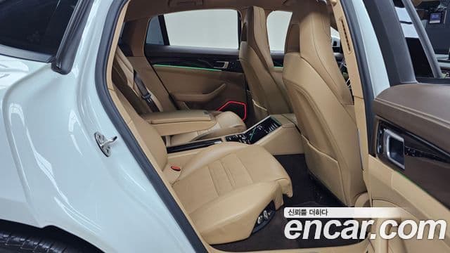 Porsche Panamera 2018 — Şəkil 12/20