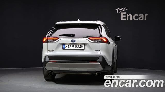 Toyota RAV4 2024 — ფოტო 4/20