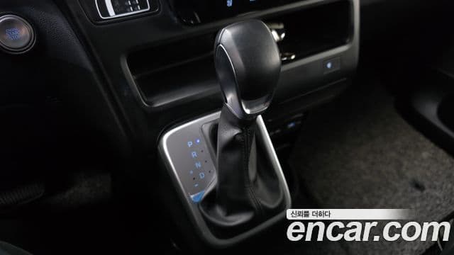 Hyundai Staria 2021 — Şəkil 9/20