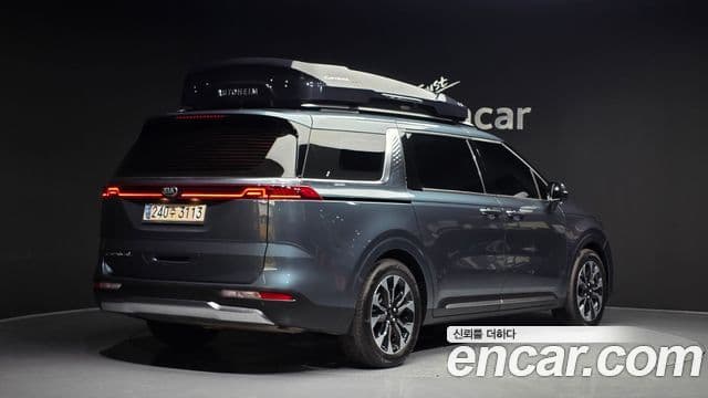 Kia Carnival 2020 — ფოტო 2/20