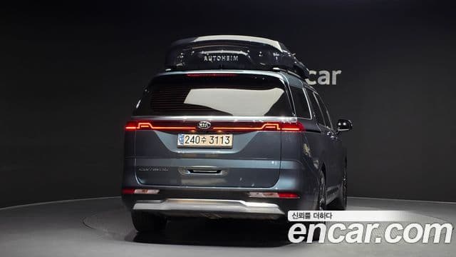 Kia Carnival 2020 — ფოტო 4/20