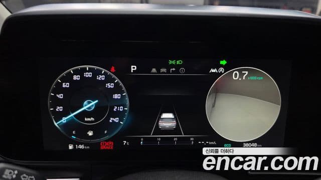 Kia Carnival 2020 — ფოტო 8/20